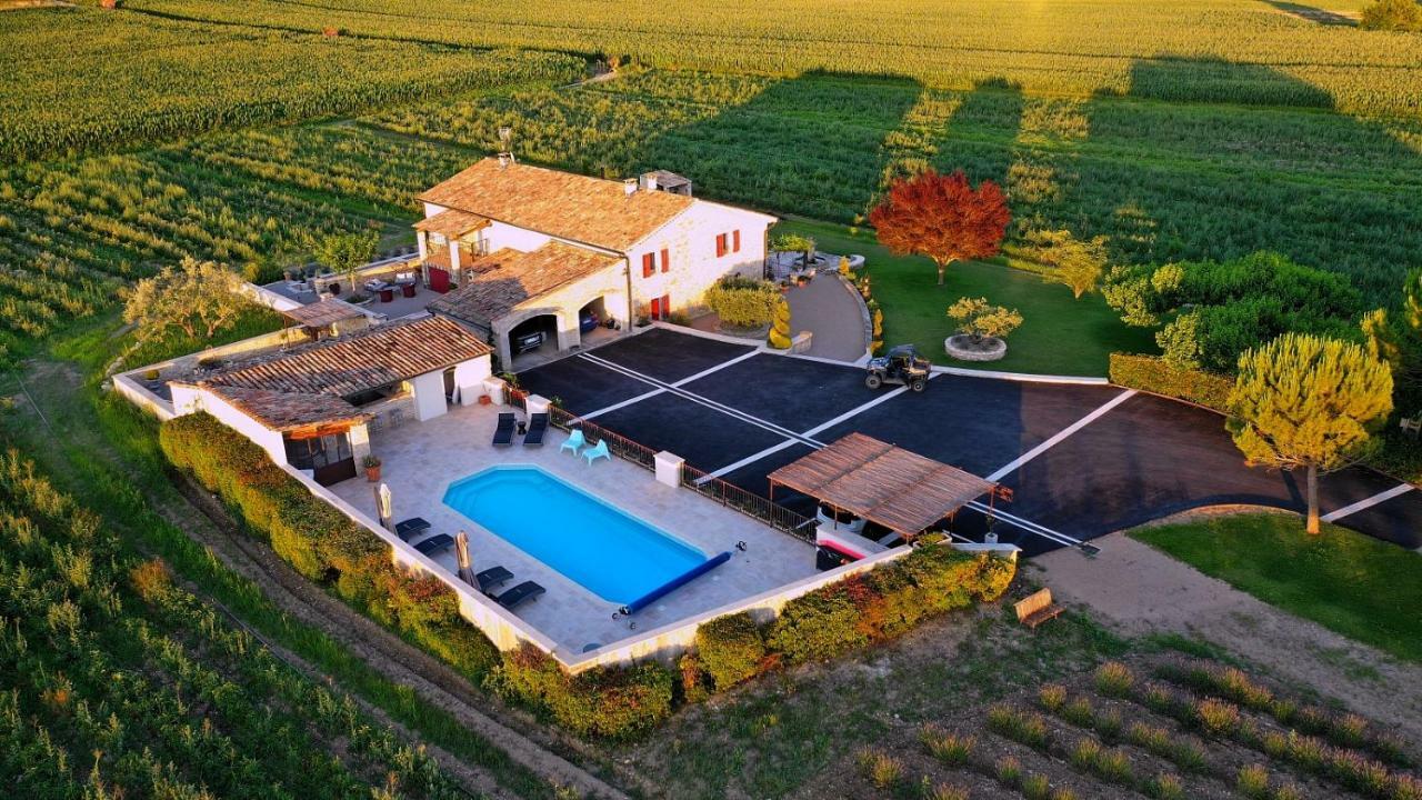 לינה וארוחת בוקר Mane  La Petite Campagne מראה חיצוני תמונה